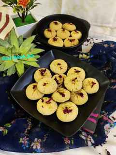 नानखताई (nankhatai recipe in Hindi) रेसिपी मुख्य फोटो