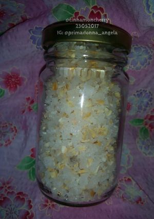 A picture of Onion Salt (2 Ingredients).
