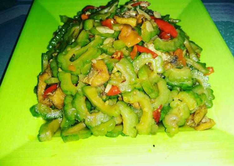 Cara memasak Pare cah ikan asin pedas mantuuul🤤👌😍, Bisa Manjain Lidah