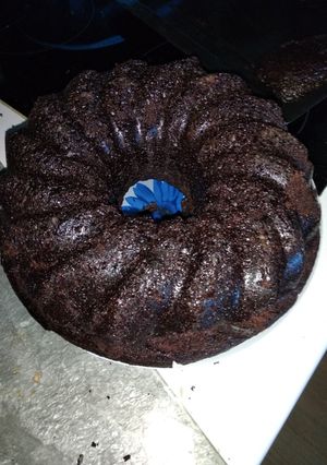 Una foto de Bundt cake de chocolate y cocacola