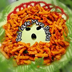 A picture of Red Sauce Mince Pasta.