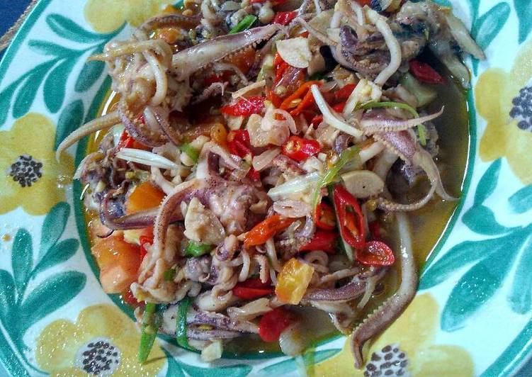 Resep Very simple kepala cumi basah yang Enak Banget