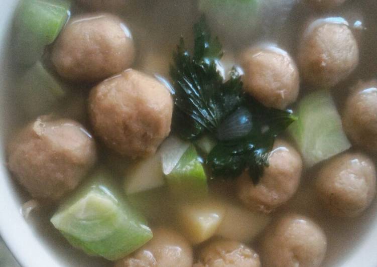 Sup Baso Kuah Bening Sederhana