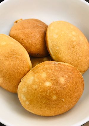 A picture of Soufflé pancakes.