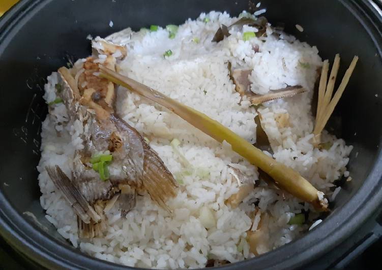 Nasi liwet ikan jambal sederhana