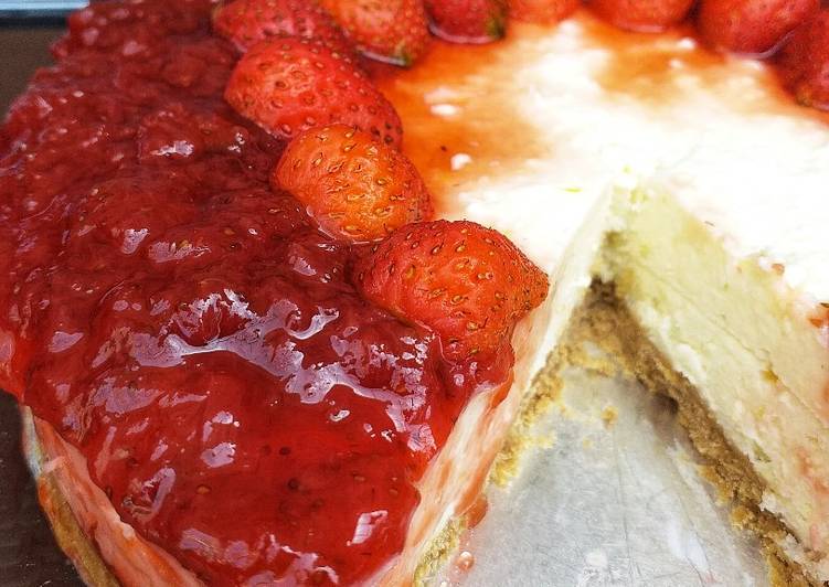 Langkah Mudah untuk Menyiapkan #186. Unbaked Strawberry Cheesecake Anti Gagal