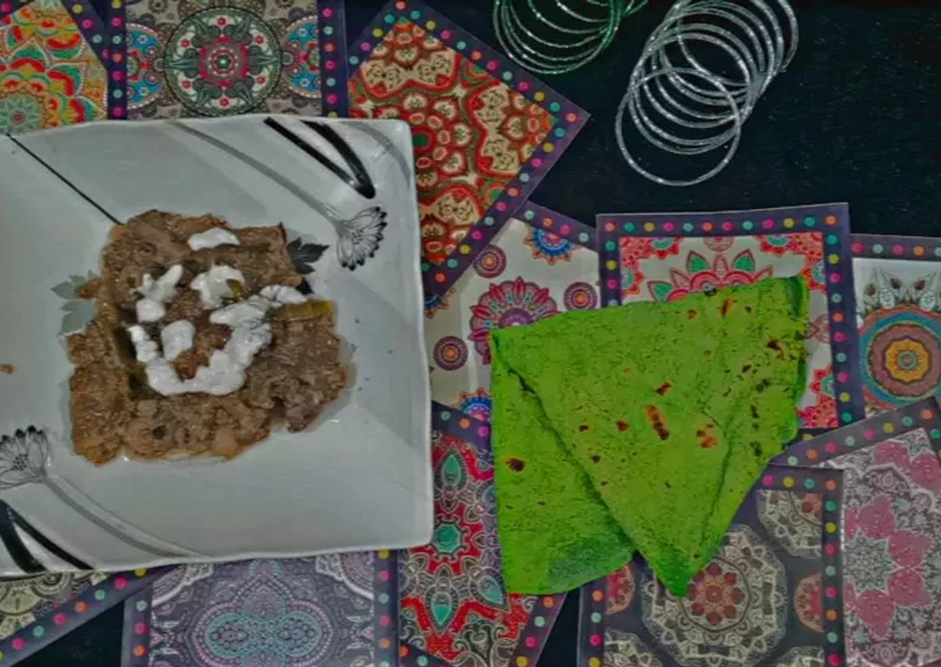 Shahi white qorma with green roti