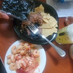 A picture of Cocktail shrimps with Beans.