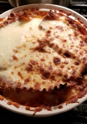 A picture of Aunt Melissa's Lasagna.