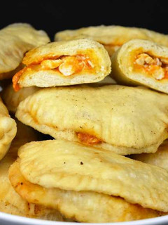 Una foto de Empanadillas de pollo con pisto con tomate IBSA