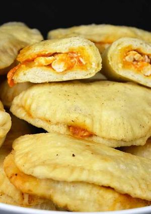 Una foto de Empanadillas de pollo con pisto con tomate IBSA