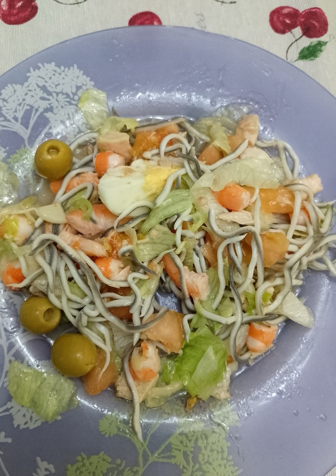 Una foto de Ensalada Marinera
