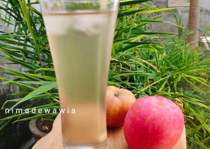 Ternyata begini lho! Resep praktis buat Es Sari Kulit Apel yang sedap