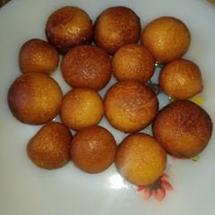 A picture of Gullab jaman.