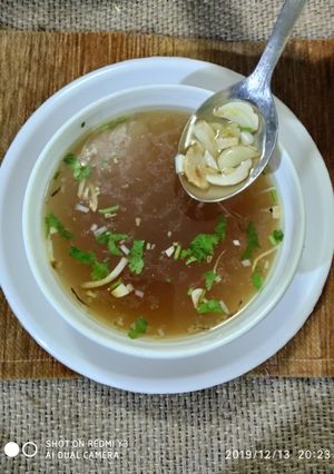 A picture of Ginger Garlic Clear Soup.