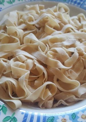 Una foto de Fideos al huevo. Fideos caseros