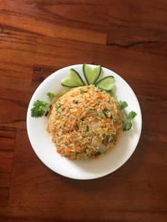 Hình của món Cơm rang kim chi ruốc khô.