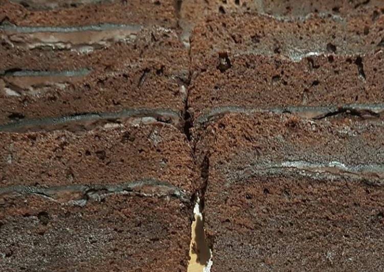  Resep Brownies Kukus Tanpa Mixer dan Oven  oleh Fitrianti 