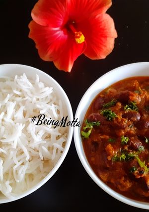 A picture of Rajma-Chawal.