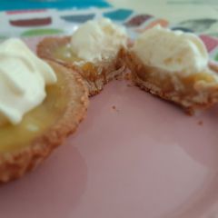 A picture of Lemon tartelettes.