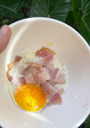 รูปของ ไข่ดาวเบคอน ใช้ไมโครเวฟ 1 นาที ไม่มีเครื่องปรุง 🍳🥓 ทำเป็นไส้แซนด์วิชได้