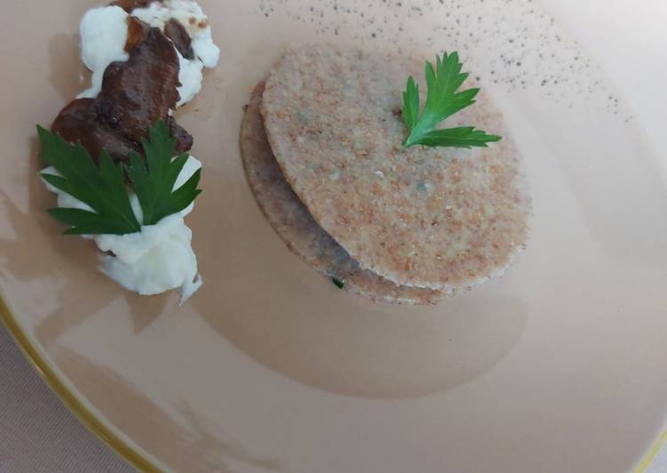 Simple Way to Prepare Premiato Raviolo aperto integrale con filigrana al prezzemolo,con funghi e ricotta