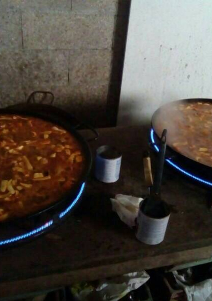 Una foto de Paella de marisco