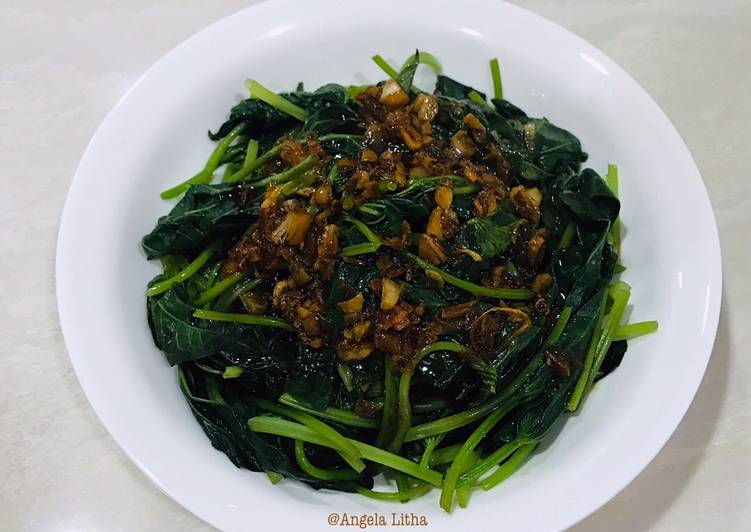 Bahan meracik Daun ketela rebus bumbu kecap jamur Anti Gagal