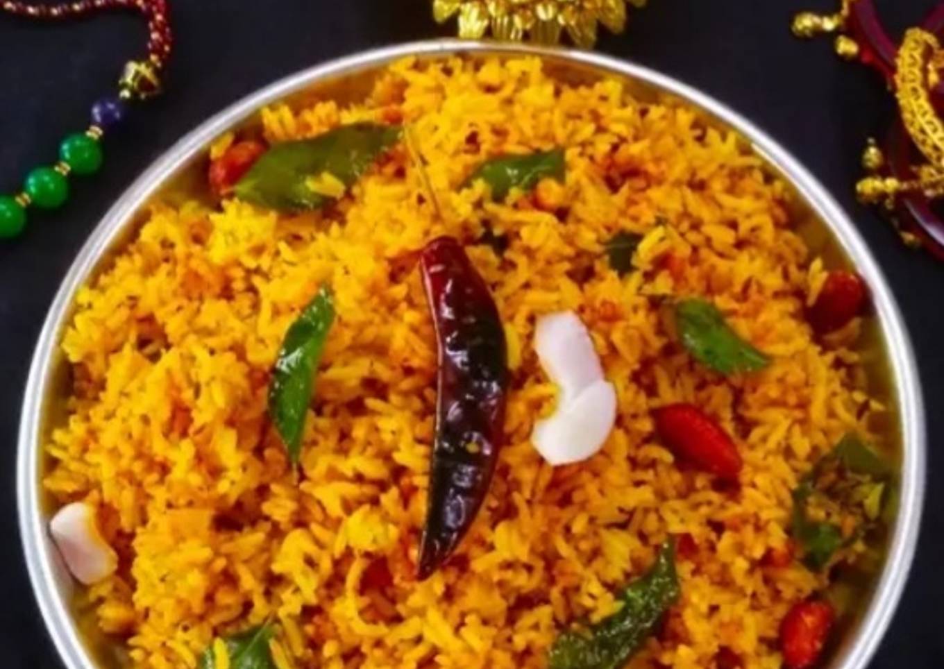 Puliyodharai Rice