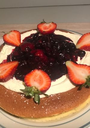 A picture of Berries Cotton cheesecake - gluten free.