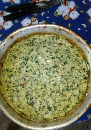 Una foto de Tortilla de hojas de remolacha y quinoa al horno