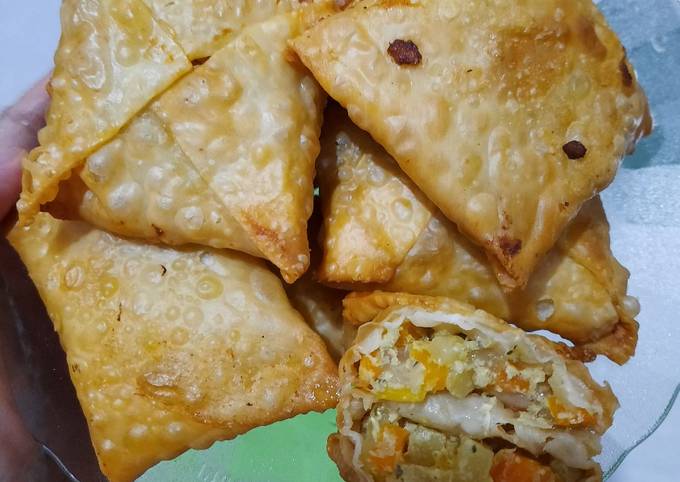 Resep 4 Martabak Isi Wortel Kentang Oleh Syatcha H Cookpad