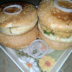 A picture of Alu patty burger.