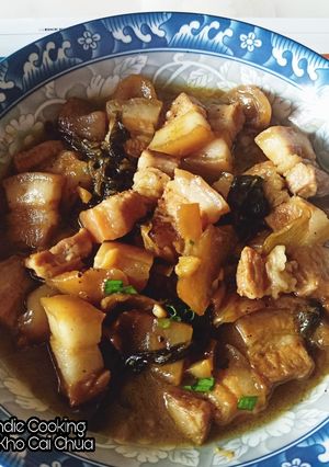 Hình của món Ba Rọi Kho Cải Chua/ Braised Pork Belly w salted cabbage.