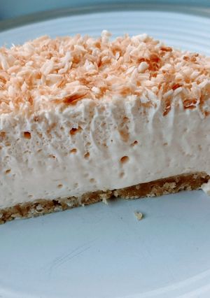 A picture of Keto No Bake Coconut Cream 'Snowball' Pie.