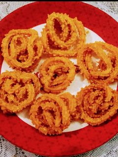 चकली (chakli recipe in Hindi) रेसिपी मुख्य फोटो