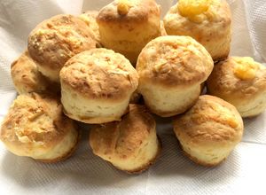 Una foto de Scones de Queso