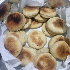 A picture of Mini Cumin Seed Bread.
