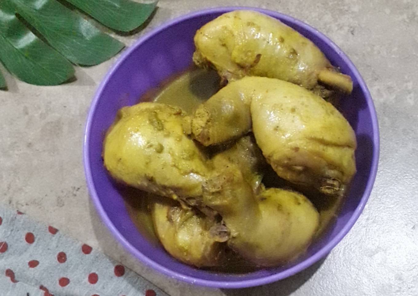 Ayam ungkep kemiri