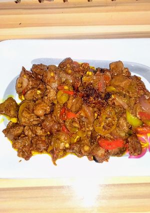 A picture of Gizzard and liver stir fry.
