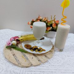 A picture of Banana dates almonds fig shake.