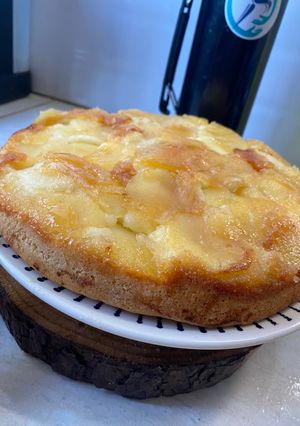 Una foto de Torta de manzana 🍎 invertida FÁCIL