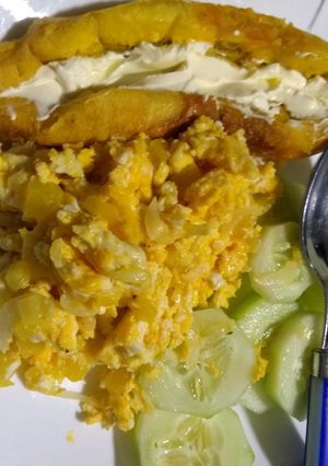 Una foto de Huevos tropicales