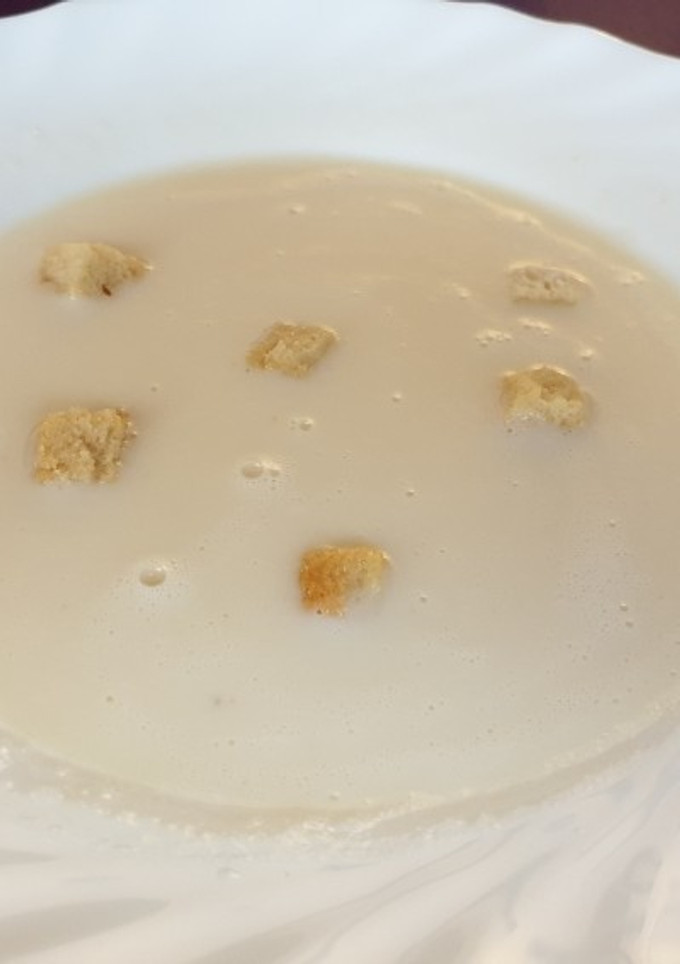 Una foto de Crema de espárragos blancos [en Monsieur Cuisine]