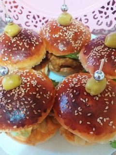 صورة لوصفة بورغر زنغر بالصلصة الجزائرية ♥️
