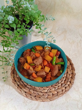 Cara Bikin Semur Bola-bola Daging Enak Dan Mudah