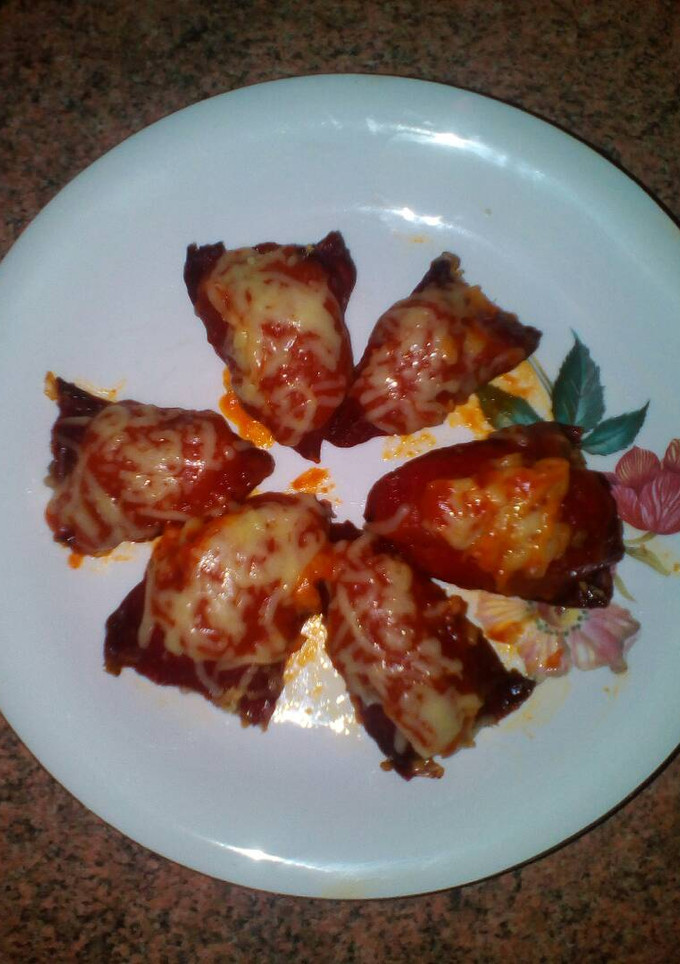 Una foto de Pimientos del piquillo rellenos de carne