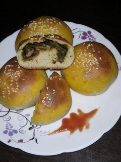 عکسی از دستور پیراشکی اسفناج و کالباس در فر (بدون روغن)