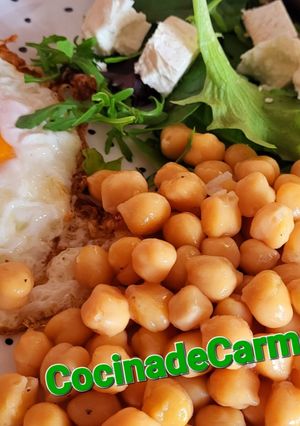 Una foto de Combinado de texturas, colores y sabores