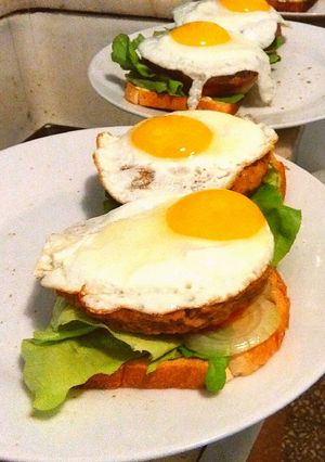Una foto de Hamburguesas de carne caseras. Las más ricas